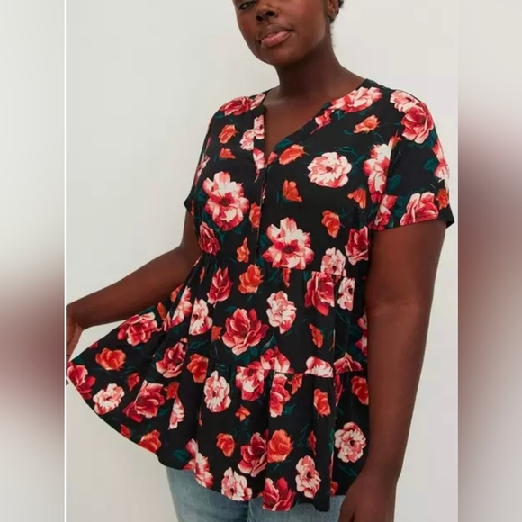 torrid Tops - NWT Torrid Plus Size Babydoll Rayon Twill Button-Front Tiered Top